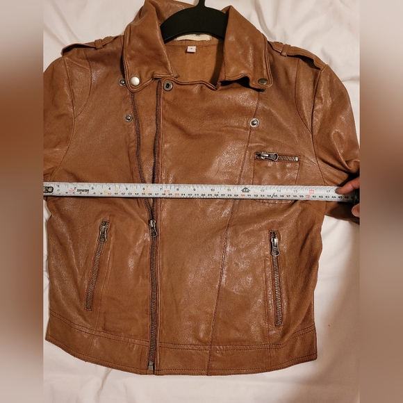 Leather Jacket - Picture 4 of 6